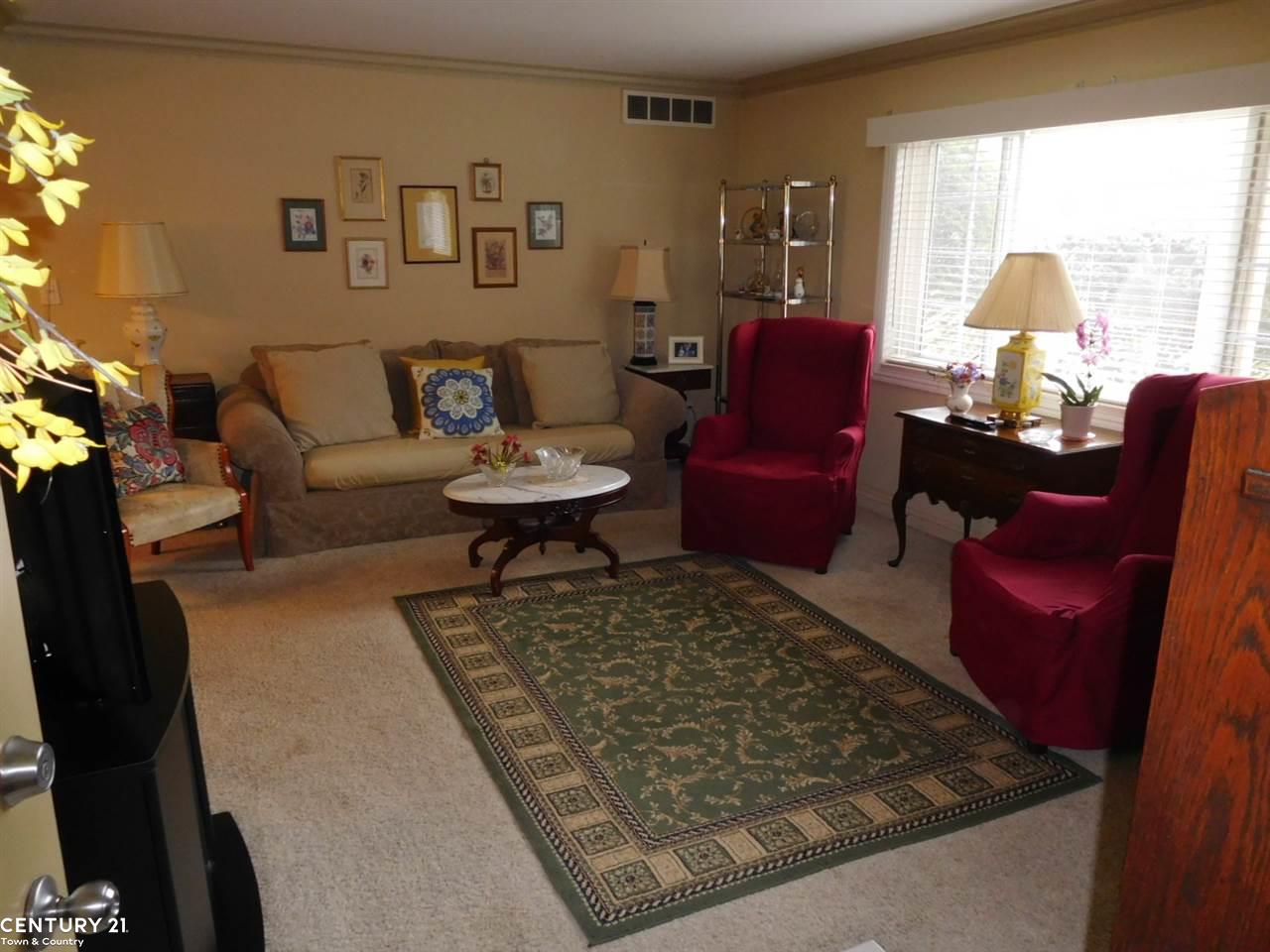 2377 Walton Boulevard Rochester Hills, MI 48309 - Photo 4 of 12