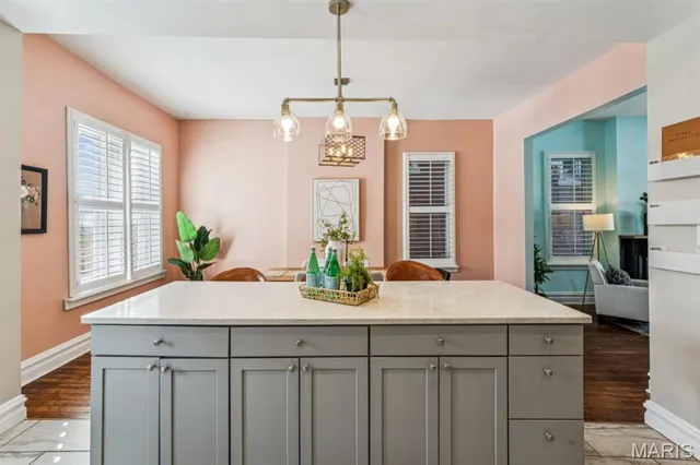 $435,000 | 2354 Louisiana Avenue, St. Louis, MO 63104