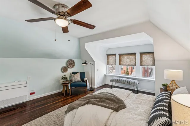 $435,000 | 2354 Louisiana Avenue, St. Louis, MO 63104