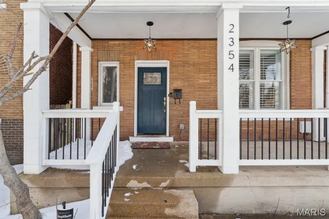 $435,000 | 2354 Louisiana Avenue, St. Louis, MO 63104