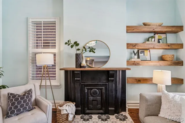 $435,000 | 2354 Louisiana Avenue, St. Louis, MO 63104