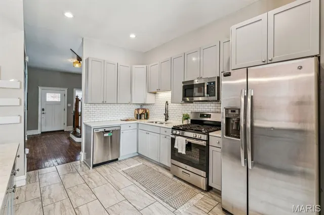 $435,000 | 2354 Louisiana Avenue, St. Louis, MO 63104