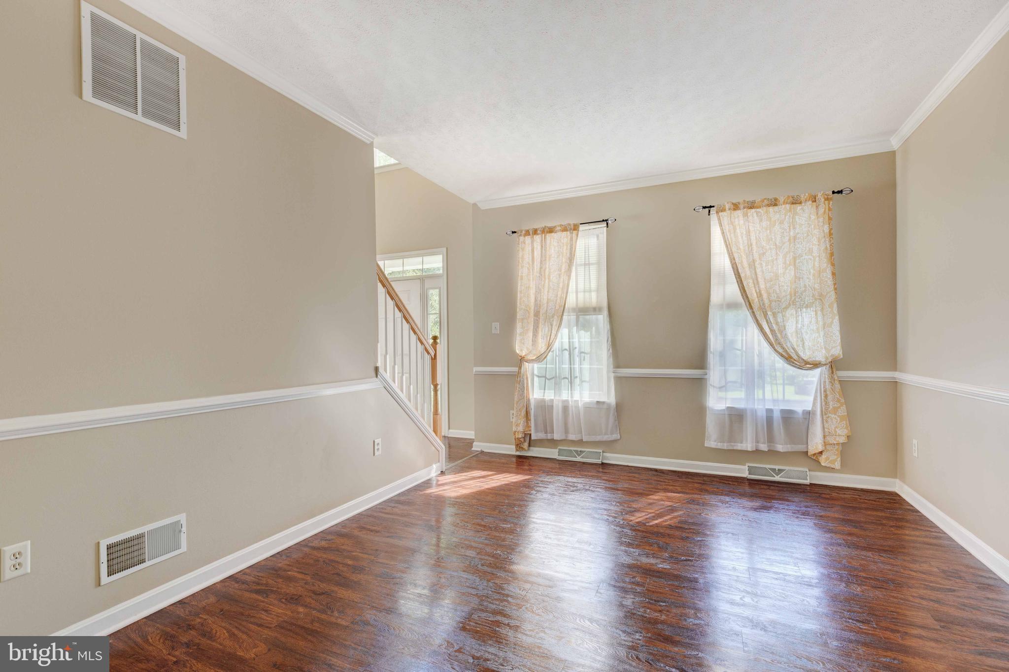 1193 Larkspur Road Westminster, MD 21157 - Photo 12 of 42 Living Room