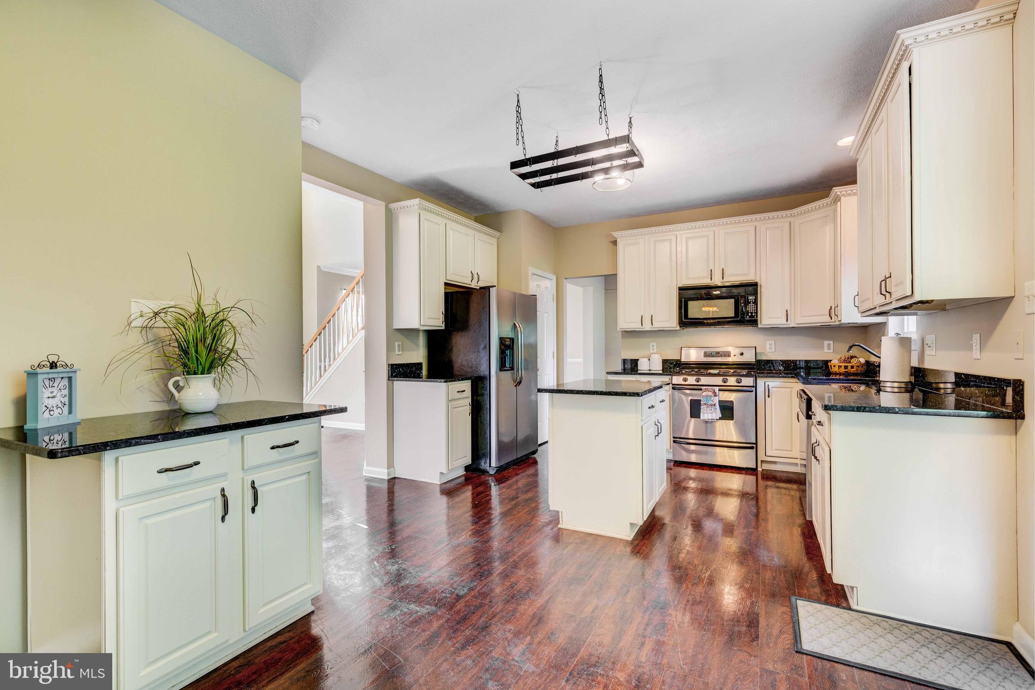 1193 Larkspur Road Westminster, MD 21157 - Photo 17 of 42 Kitchen