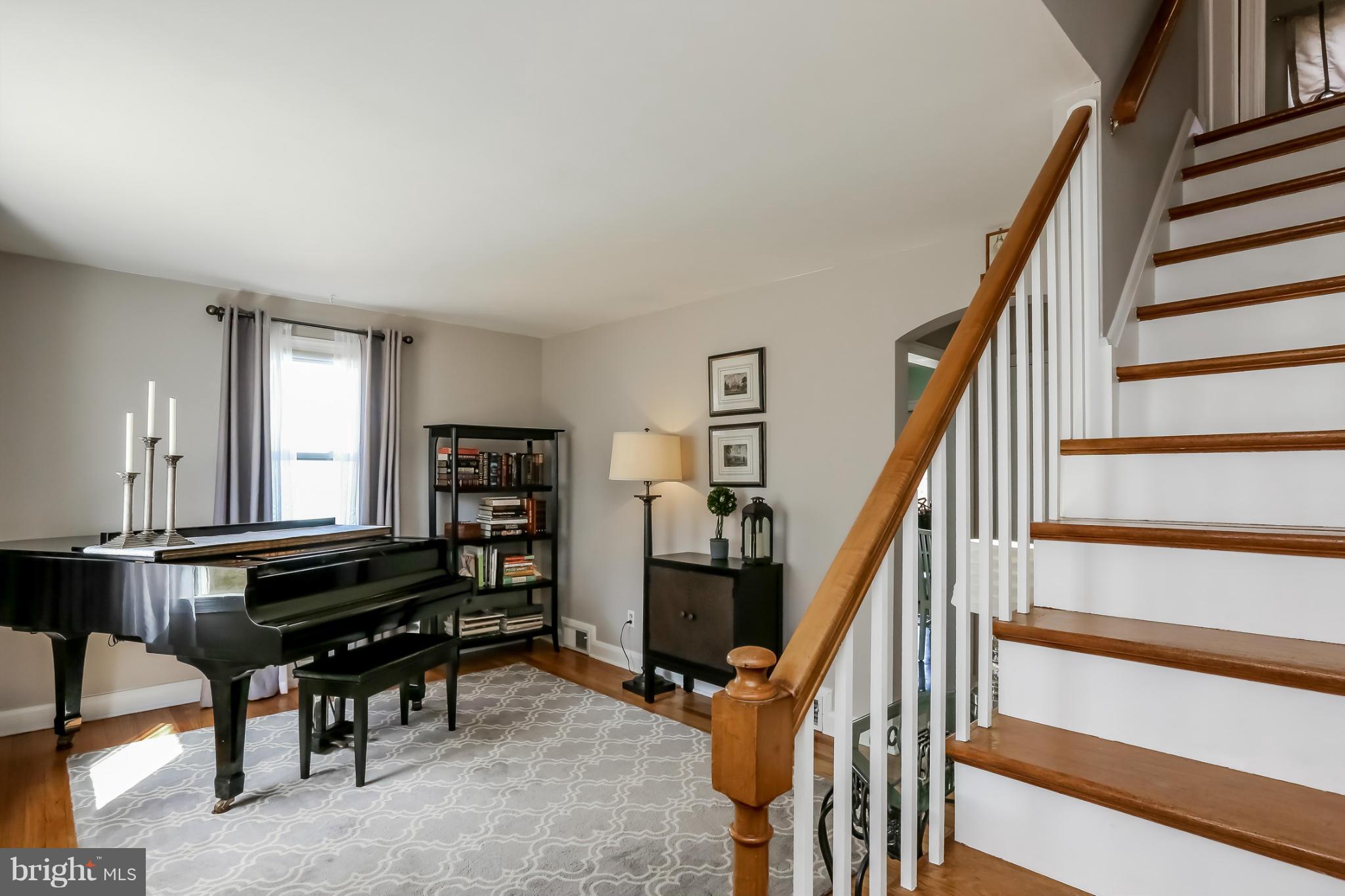 5557 Gayland Road Baltimore, MD 21227 - Photo 15 of 30 Hardwoods Throughout