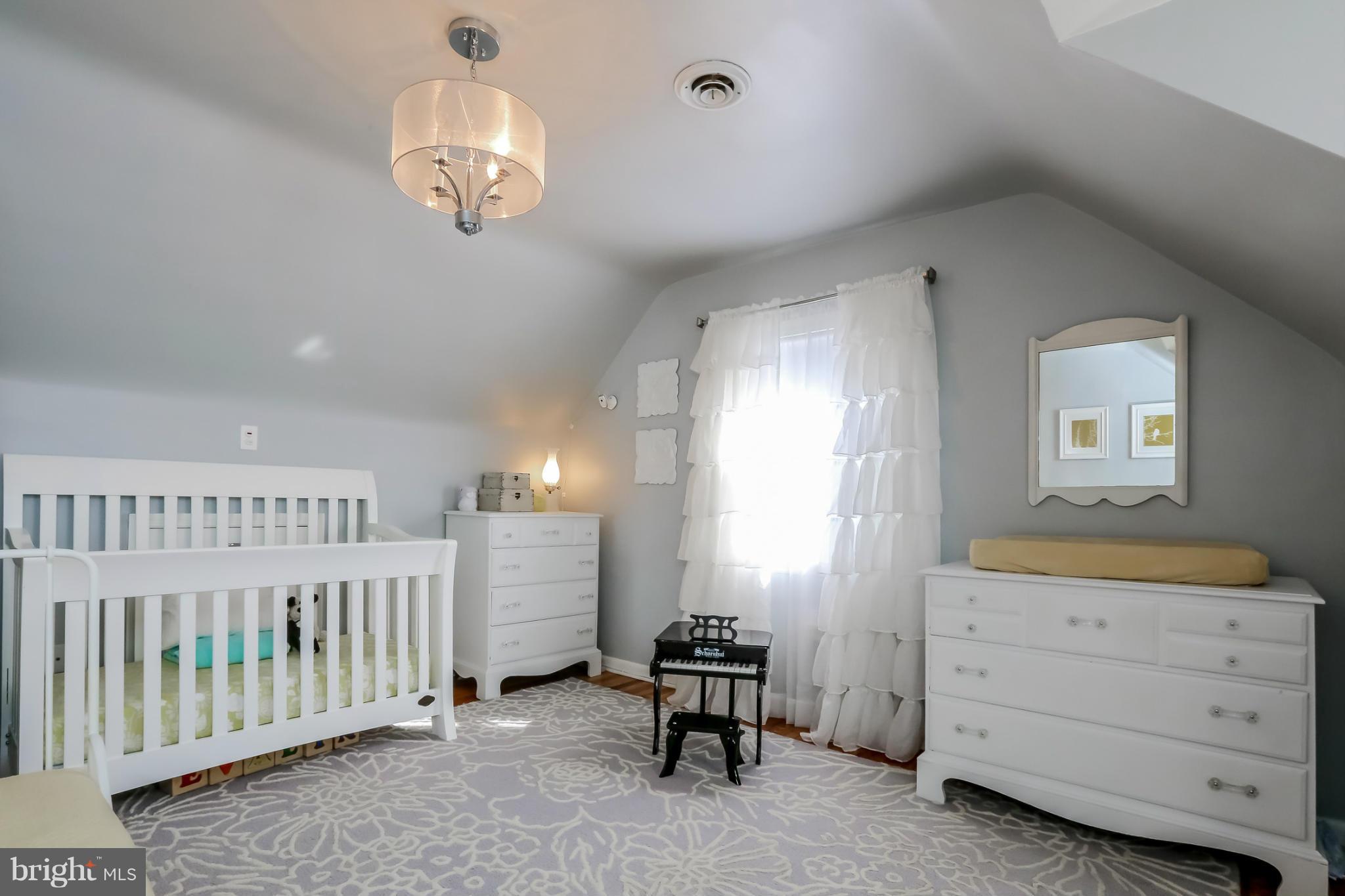 5557 Gayland Road Baltimore, MD 21227 - Photo 23 of 30 Bedroom