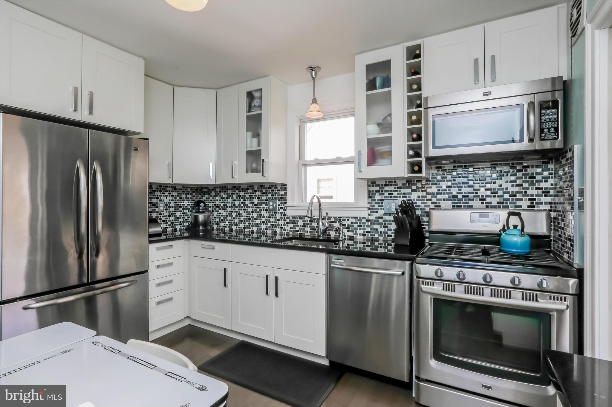 5557 Gayland Road Baltimore, MD 21227 - Photo 4 of 30 Kitchen