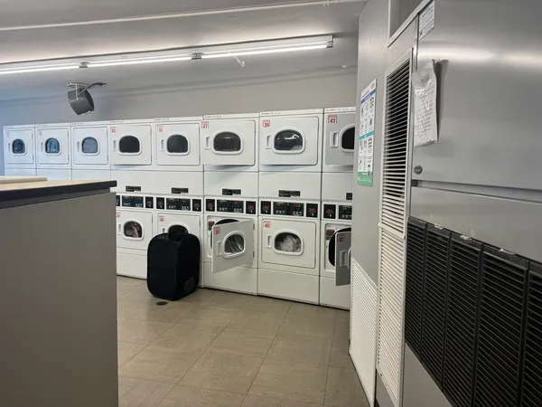 $1,950 | 300 North State Street, Unit 2125, Chicago, IL 60654