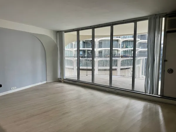 $1,950 | 300 North State Street, Unit 2125, Chicago, IL 60654