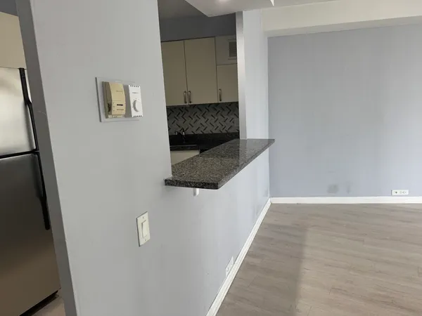 $1,950 | 300 North State Street, Unit 2125, Chicago, IL 60654