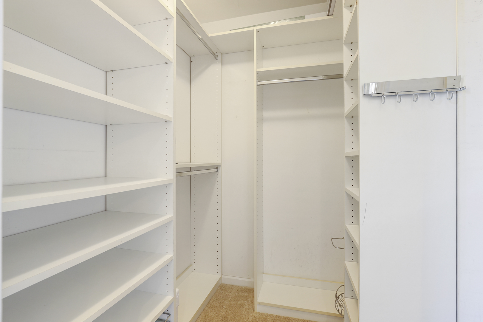 1029 Baldwin Lane Oak Park, IL 60302 - Photo 23 of 38