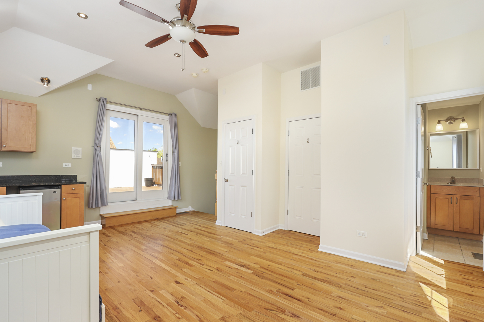 1029 Baldwin Lane Oak Park, IL 60302 - Photo 30 of 38