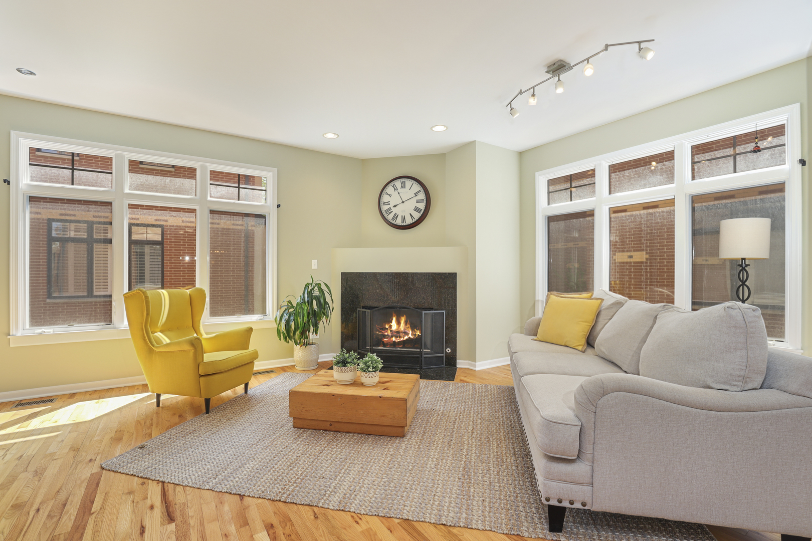 1029 Baldwin Lane Oak Park, IL 60302 - Photo 9 of 38