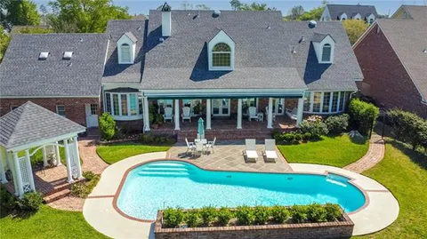 $565,000 | 12 Muirfield Drive, Laplace, LA 70068