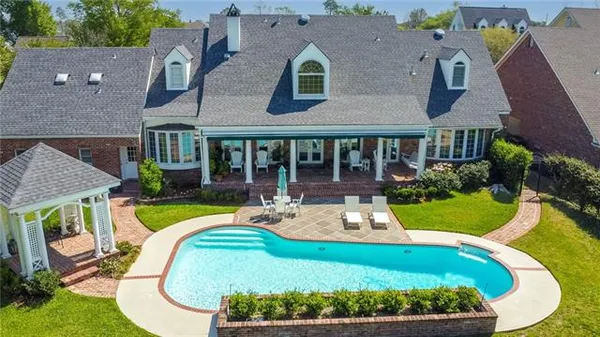 $565,000 | 12 Muirfield Drive, Laplace, LA 70068