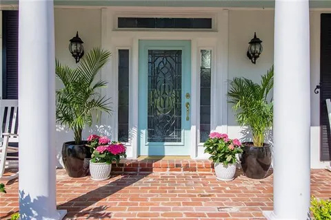 $565,000 | 12 Muirfield Drive, Laplace, LA 70068