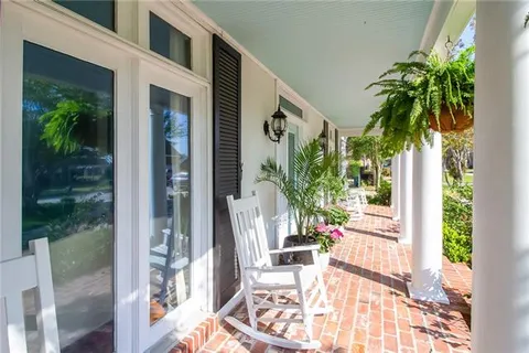 $565,000 | 12 Muirfield Drive, Laplace, LA 70068