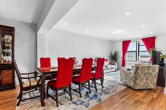 $399,000 | 525 West 235th Street, Unit 7E | Central Riverdale