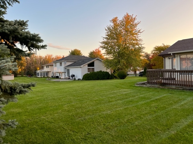30 Red Barn Road Matteson, IL 60443 - Photo 30 of 34 a front view of a house with garden