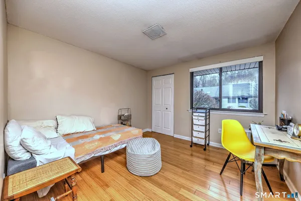 $250,000 | 55 Dowd Avenue, Unit 22, Canton, CT 06019