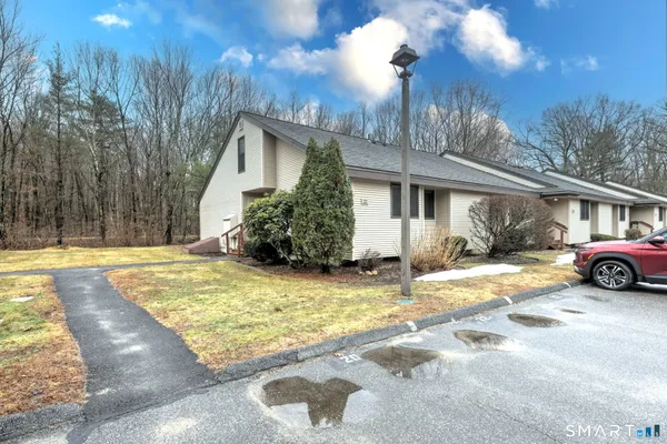 $250,000 | 55 Dowd Avenue, Unit 22, Canton, CT 06019