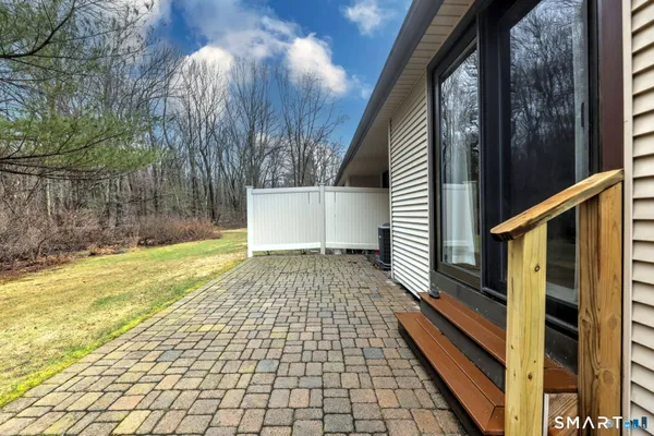 $250,000 | 55 Dowd Avenue, Unit 22, Canton, CT 06019