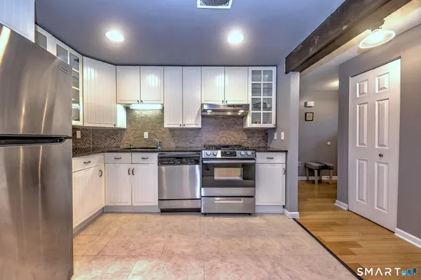 $250,000 | 55 Dowd Avenue, Unit 22, Canton, CT 06019