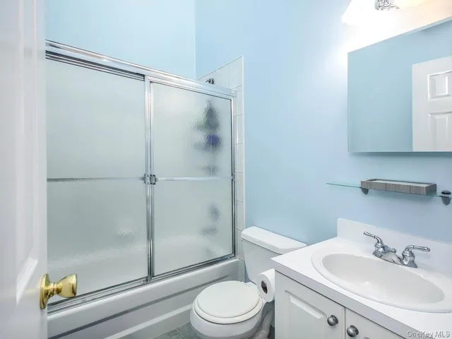 $995,000 | 14 Hillcrest Street, Huntington, NY 11743