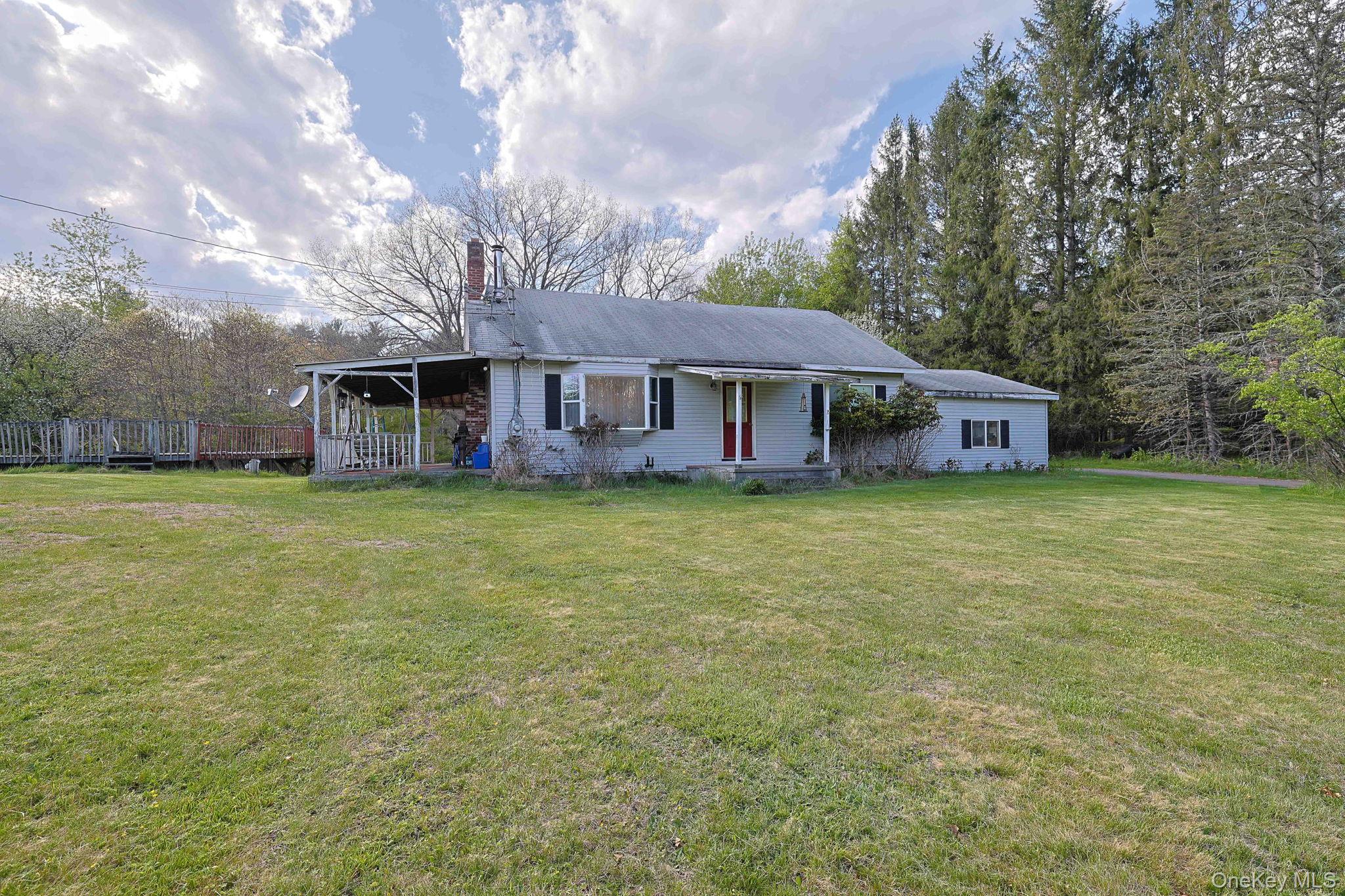 1087 Samsonville Road Kerhonkson, NY 12446 - Photo 3 of 28