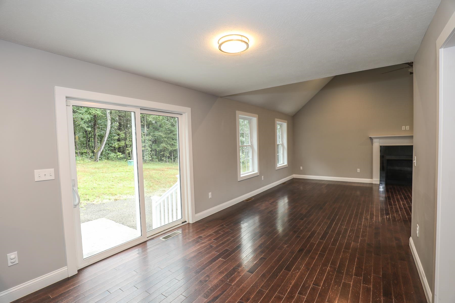 9 Powder House Road Sandown, NH 03873 - Photo 17 of 40