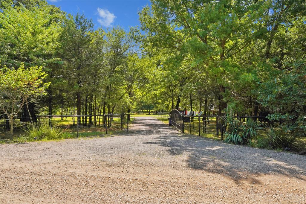1433 Old Sadler Road Sadler, TX 76264 - Photo 34 of 40