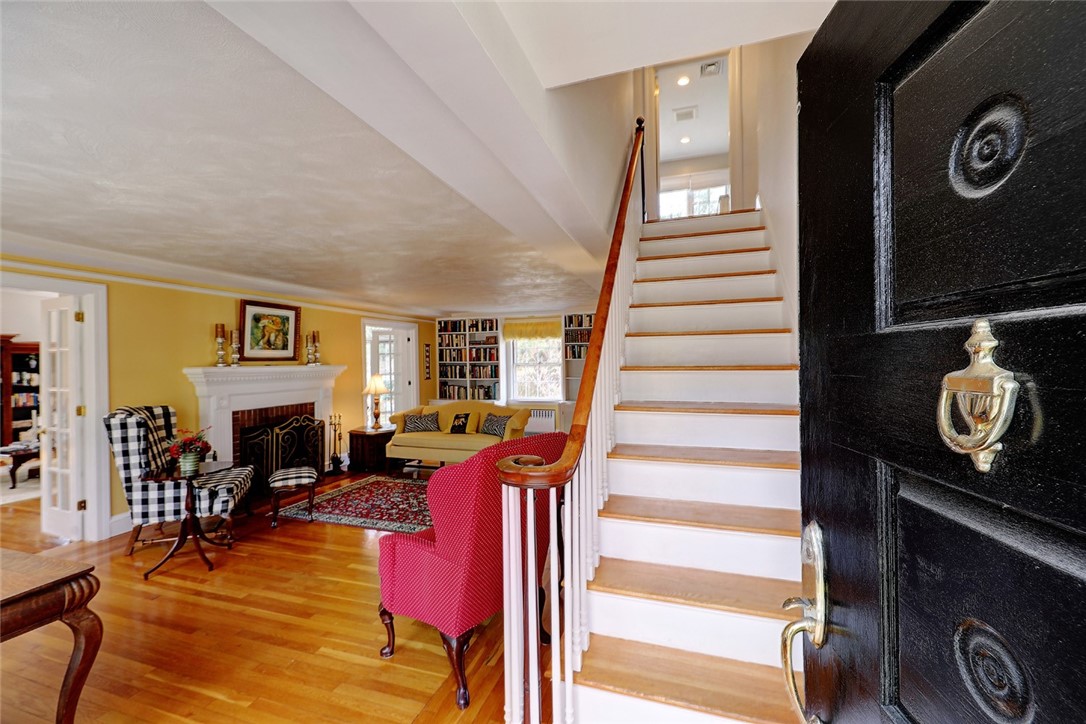 488 New Meadow Road Barrington, RI 02806 - Photo 2 of 30 Gallery Image 2