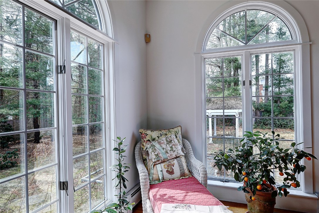 488 New Meadow Road Barrington, RI 02806 - Photo 8 of 30 Gallery Image 8