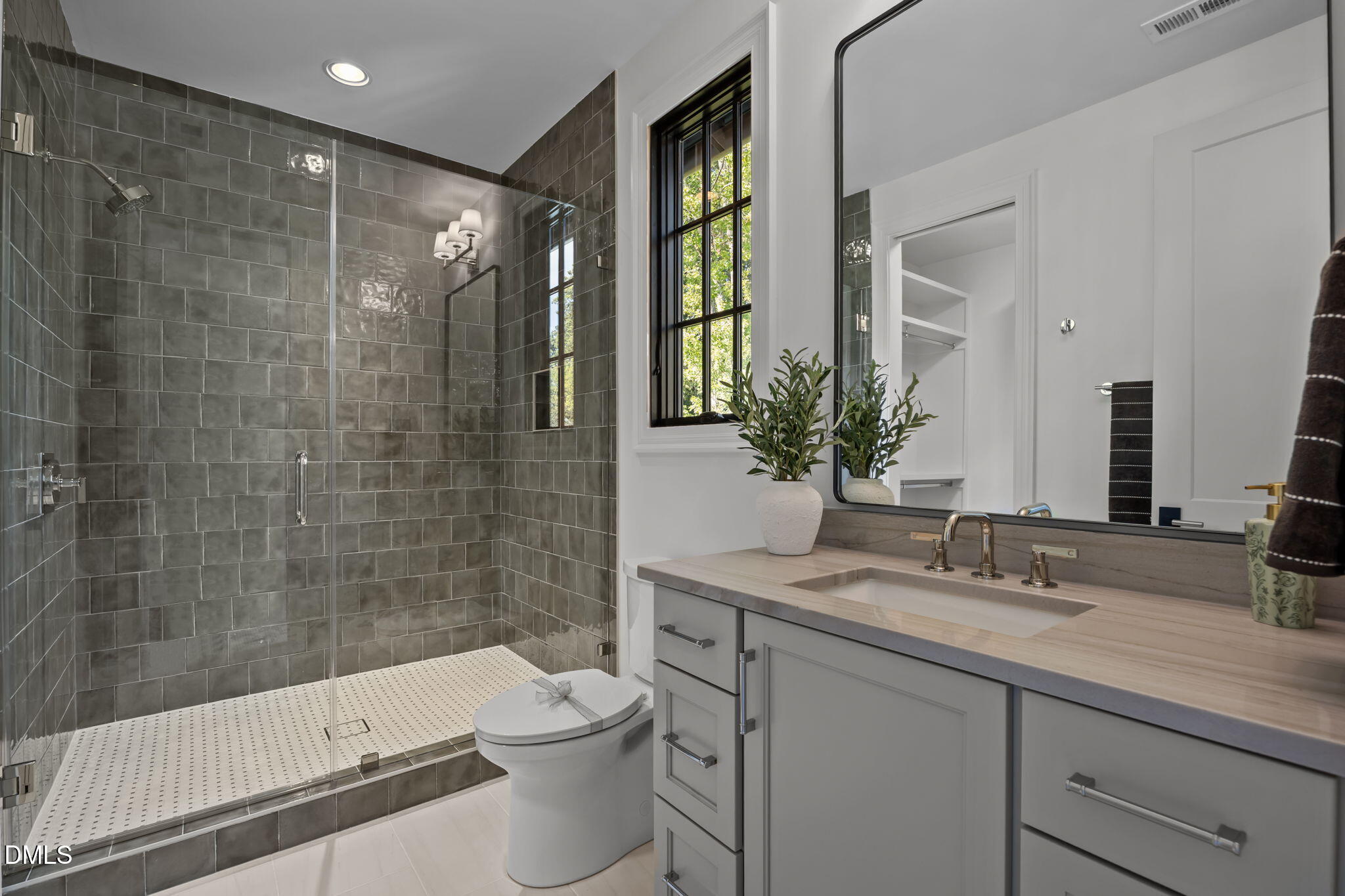 2733 Rothgeb Drive Raleigh, NC 27609 - Photo 44 of 63 67-web-or-mls-IMG_6752