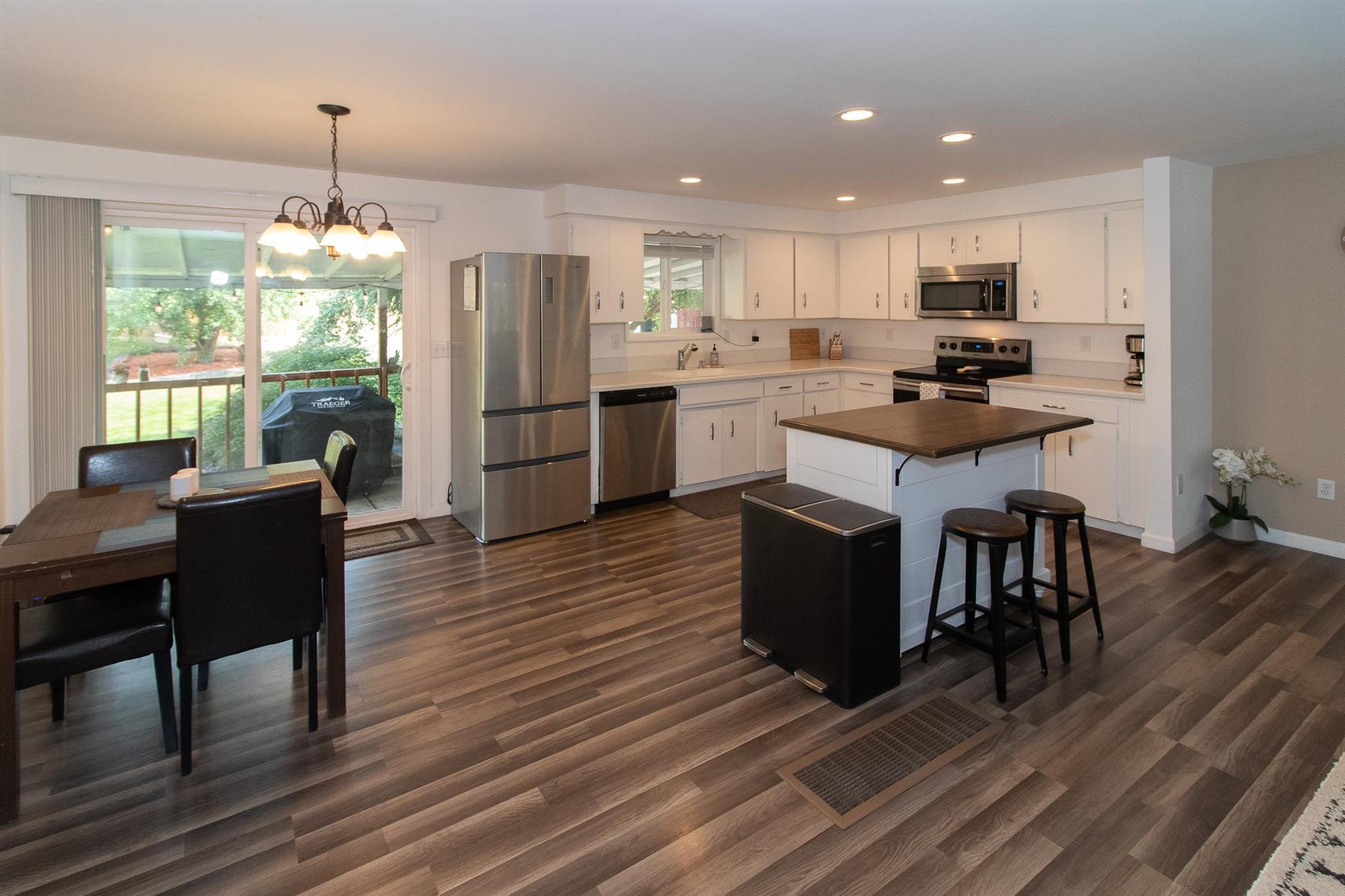 7318 North Standard Street Spokane, WA 99208 - Photo 4 of 28 Gallery Image 4