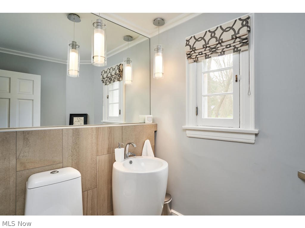 2323 Tinkham Road Akron, OH 44313 - Photo 16 of 30