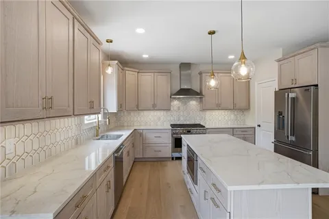 $1,200,000 | 413 New River Road, Lincoln, RI 02838