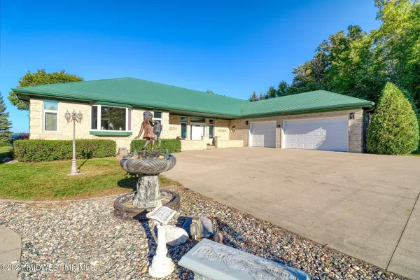 $1,999,000 | 13027 Red Elm Ridge, Audubon, MN 56511