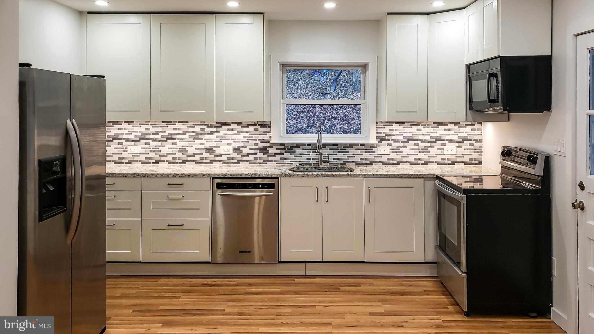 3018 Parkway Cheverly, MD 20785 - Photo 8 of 24