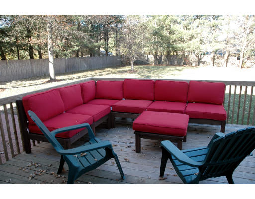 414 Laws Brook Road Concord, MA 01742 - Photo 3 of 9 Gallery Image 3