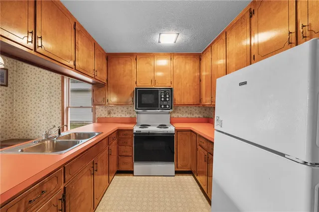 $299,900 | 1060 Highway 364, Middlesex, NY 14507