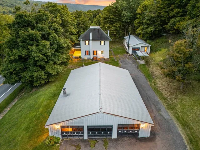 $299,900 | 1060 Highway 364, Middlesex, NY 14507