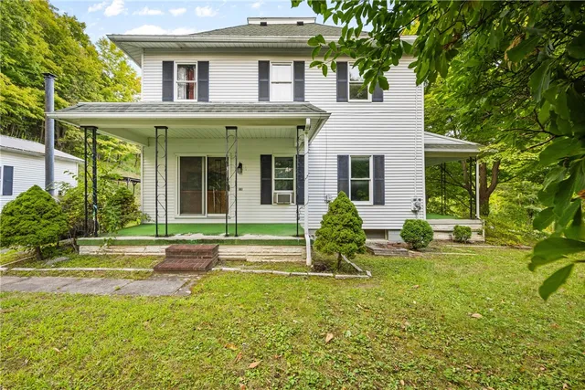 $299,900 | 1060 Highway 364, Middlesex, NY 14507