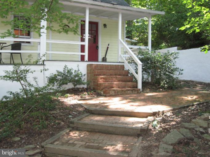 21200 Hibbs Bridge Road Middleburg, VA 20117 - Photo 11 of 26 Exterior (Front)