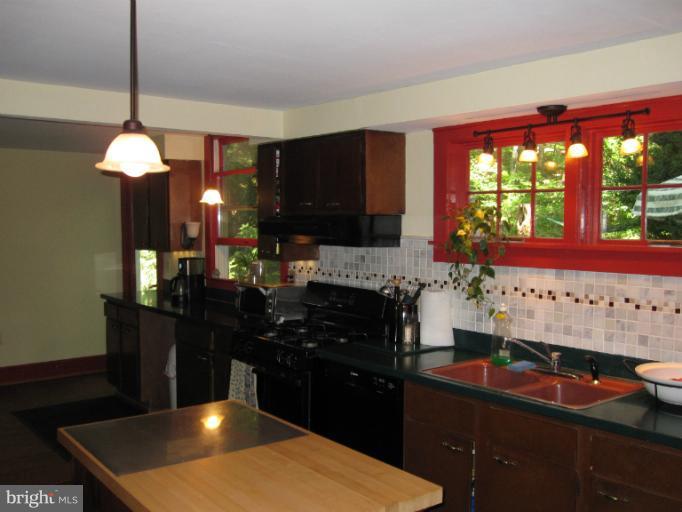 21200 Hibbs Bridge Road Middleburg, VA 20117 - Photo 18 of 26 Kitchen