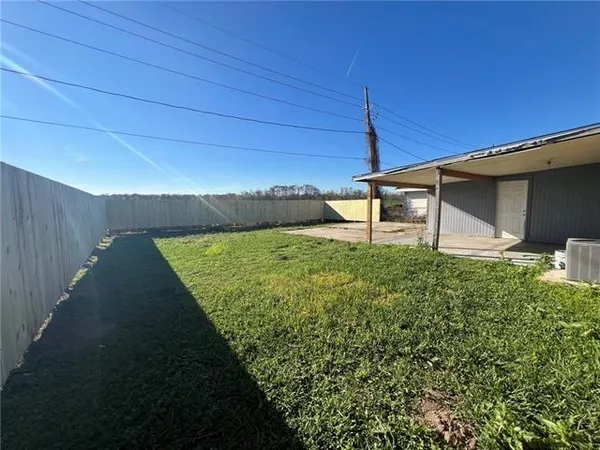$1,900 | 3348 Normandy Court, Marrero, LA 70072