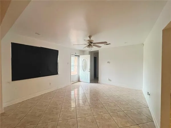 $1,900 | 3348 Normandy Court, Marrero, LA 70072