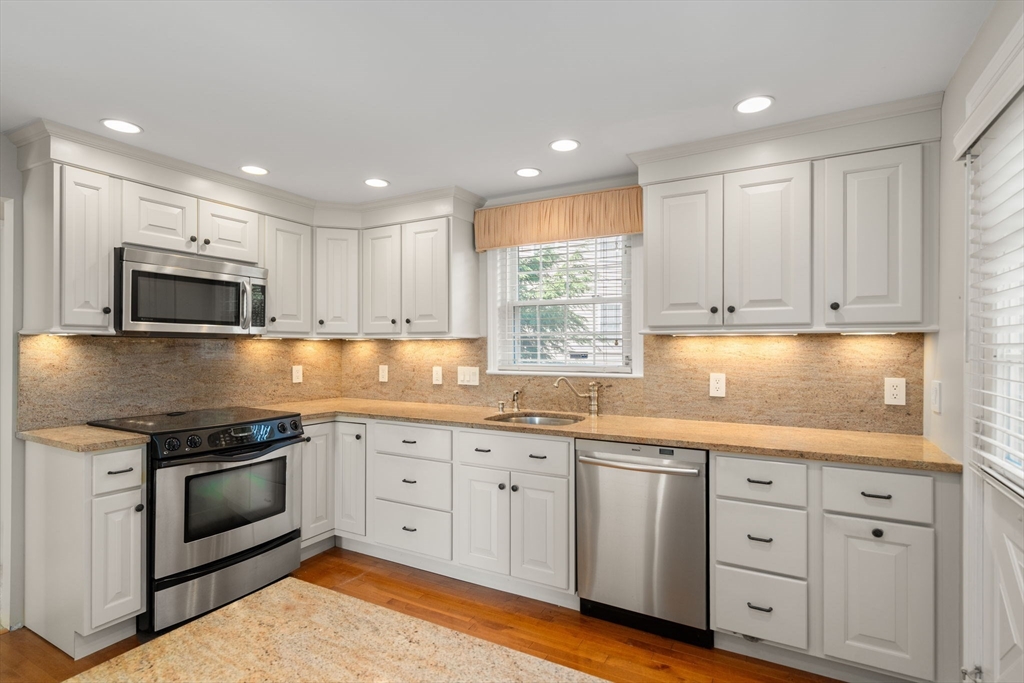 43 Bowditch Road Boston, MA 02130 - Photo 6 of 21