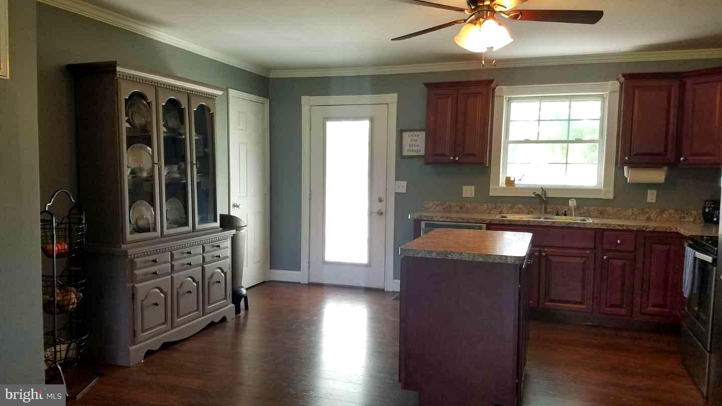 401 Green Spring Road Winchester, VA 22603 - Photo 21 of 60 View of the Kitchen