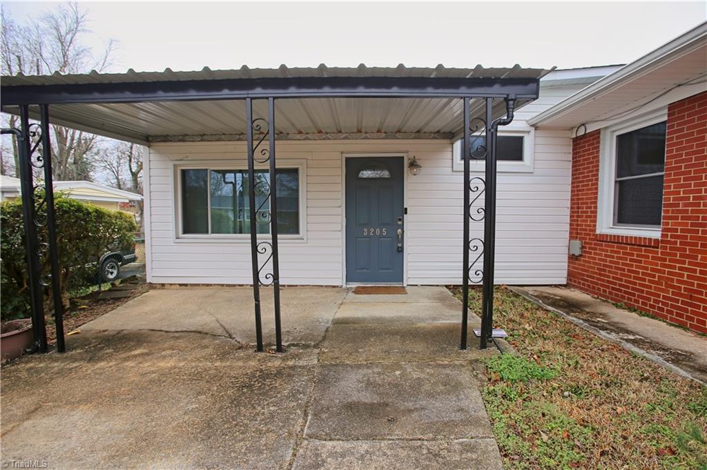 3205 London Road Greensboro, NC 27405 - Photo 3 of 17